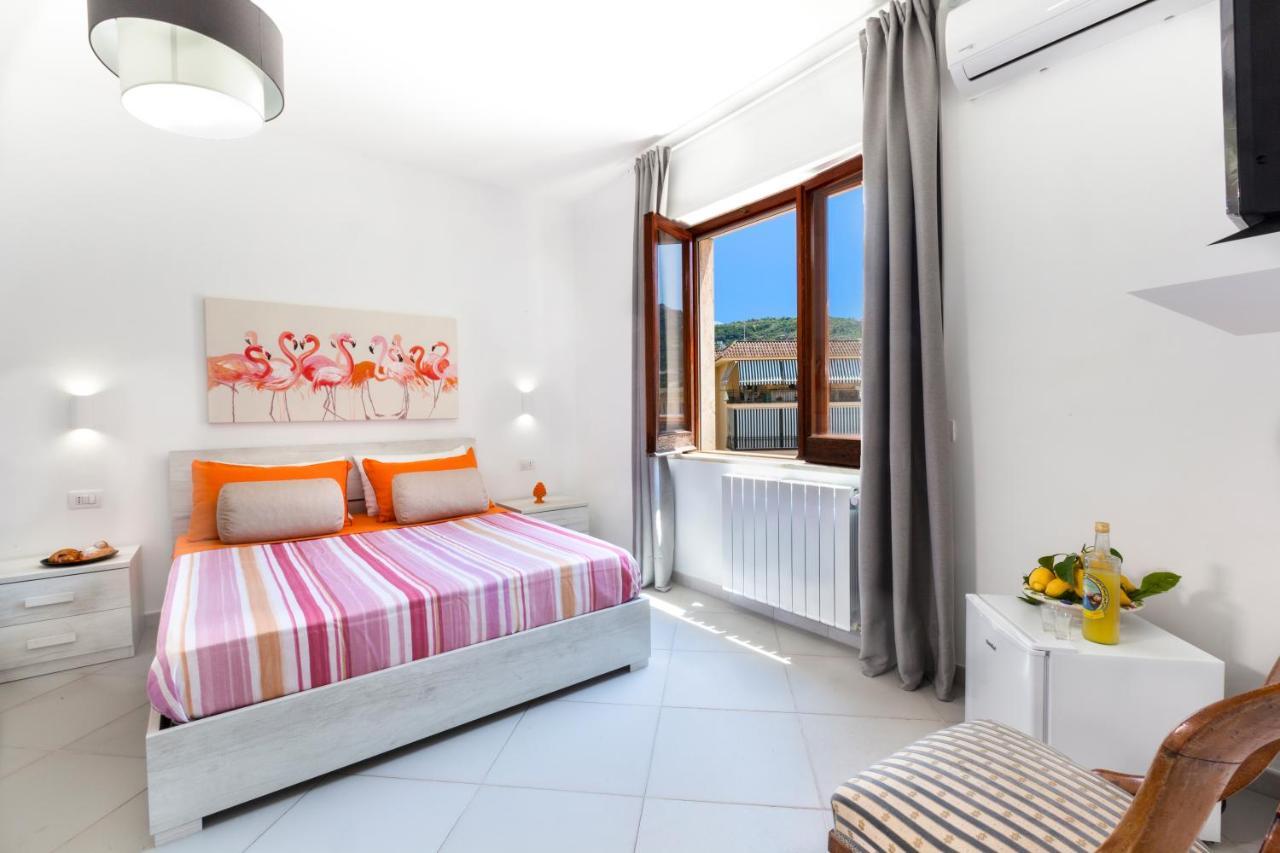 Estate4Home - Sofia Flora Пьяно-ди-Сорренто Экстерьер фото